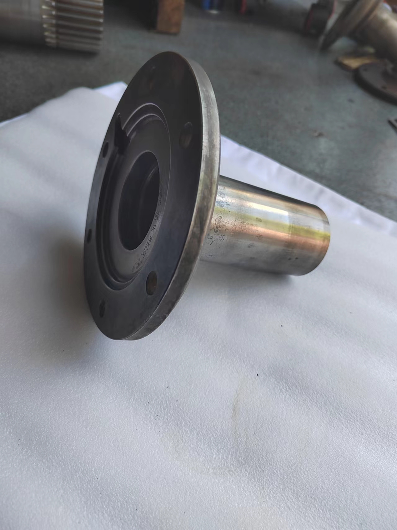 1009577 Eaton Input Shaft Cover