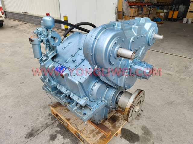 ZF Masson Gearbox RCD800 / MM W8000 1500-1800 HP Marine Transmission Assembly from France