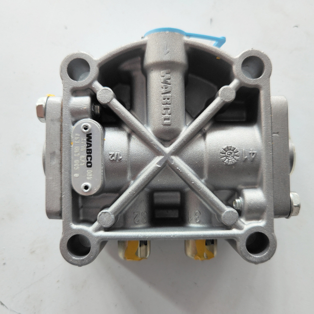 Wabco 5/2 Directional Control Valve 1662551 4630630050 for Volvo FM FH truck
