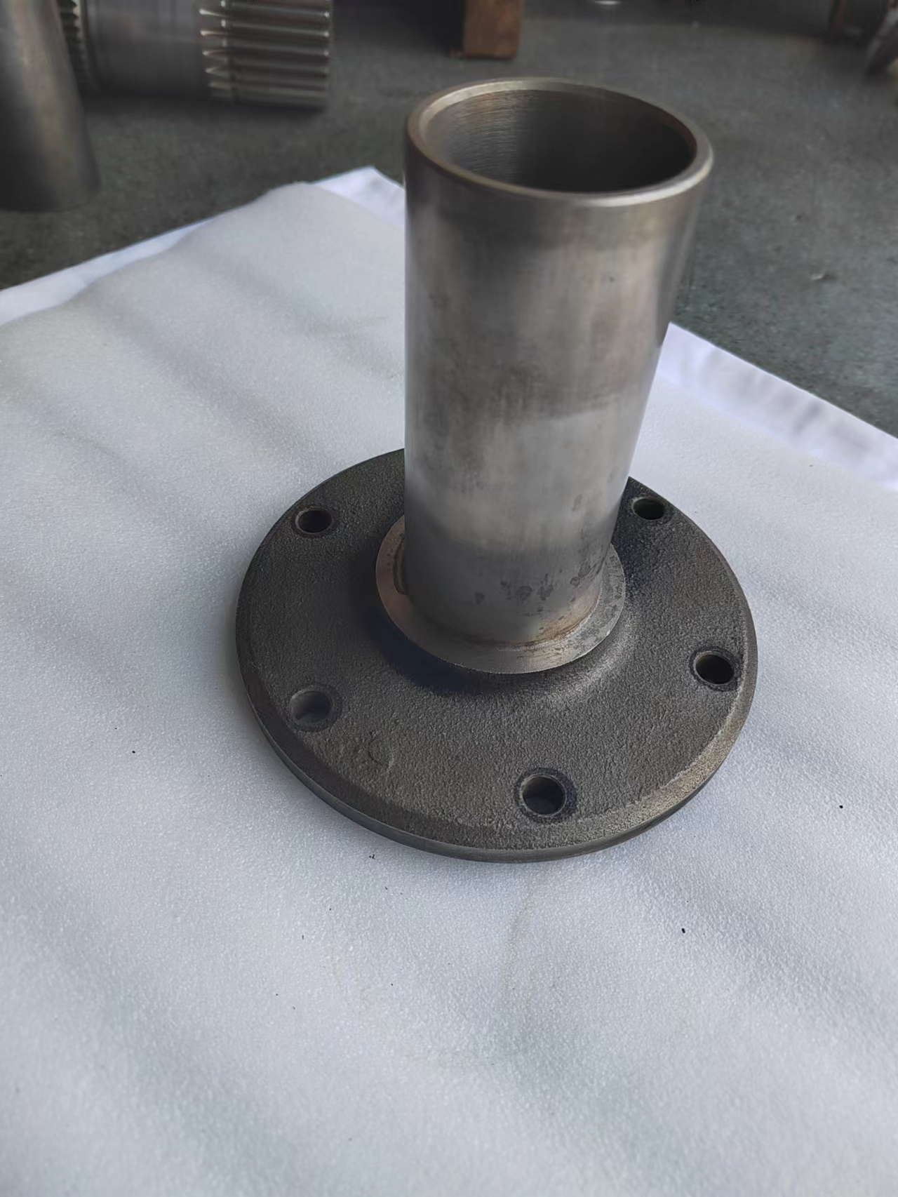 1009577 Eaton Input Shaft Cover