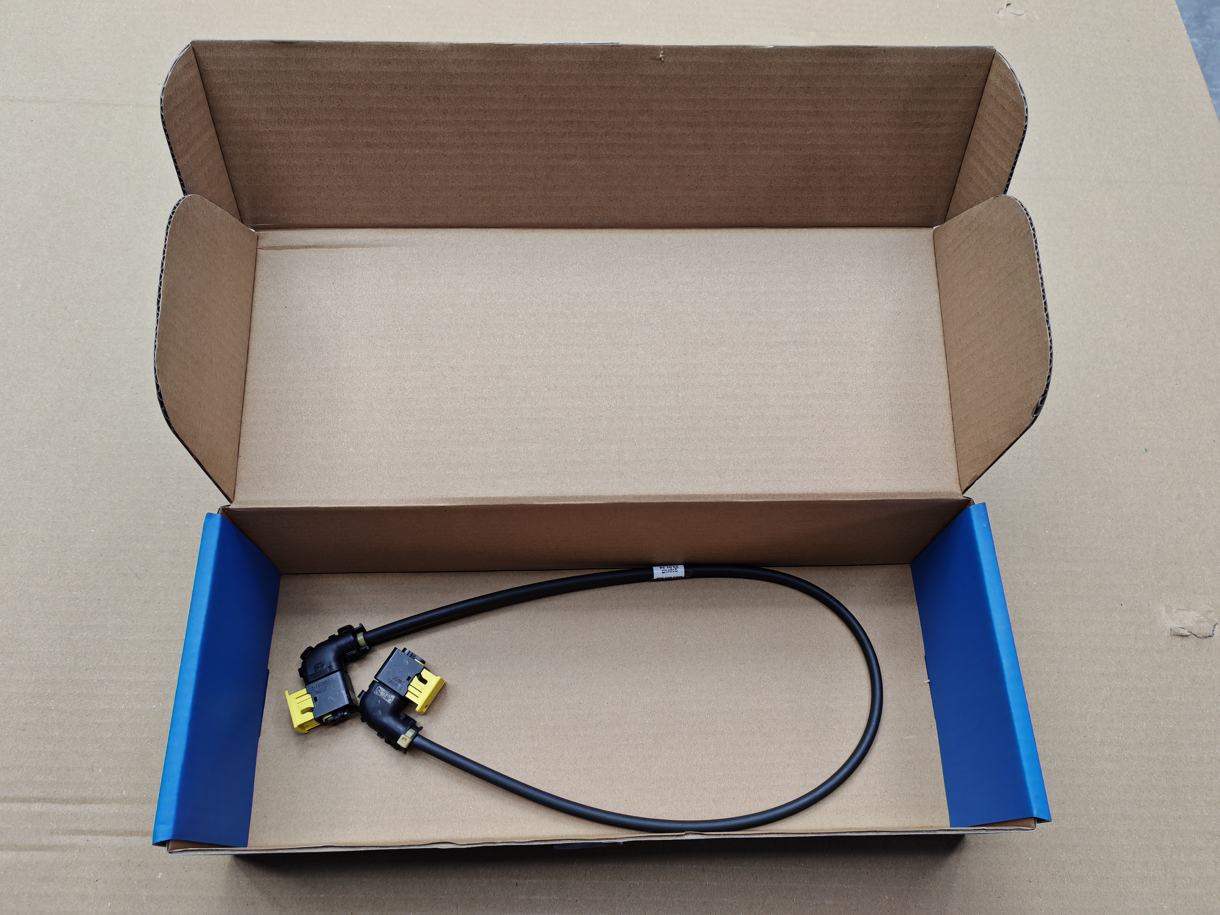 Zf12-speed automatic transmission 12TX2621TD 12TX2820TO Sensor harness 6029 023 008