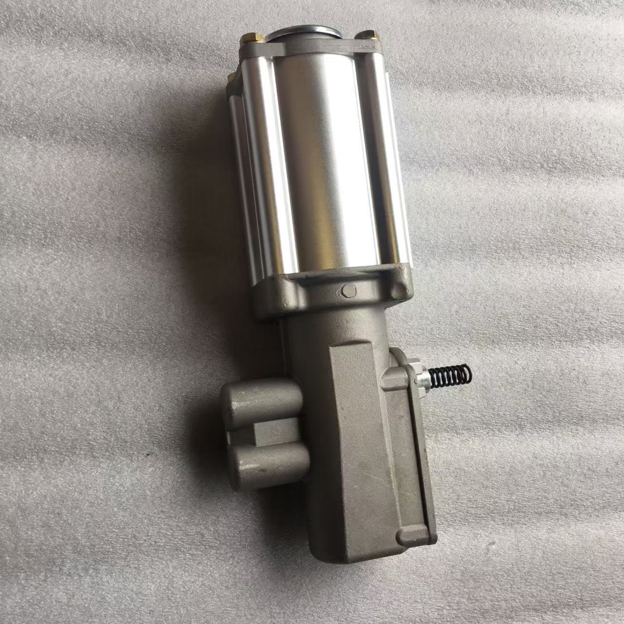 ZF Manual transmission booster cylinder 0501 223 660