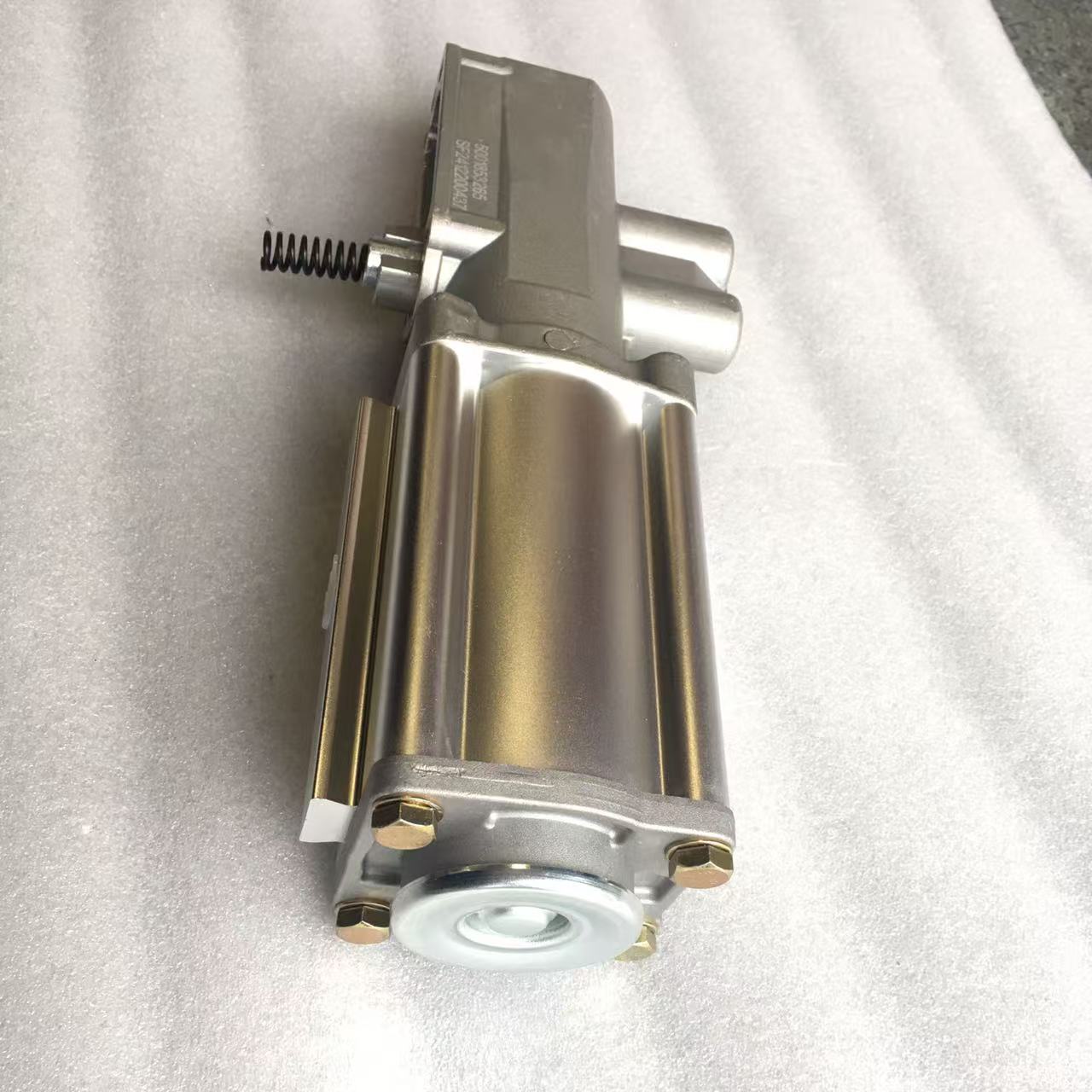 ZF Manual transmission booster cylinder 0501 223 660
