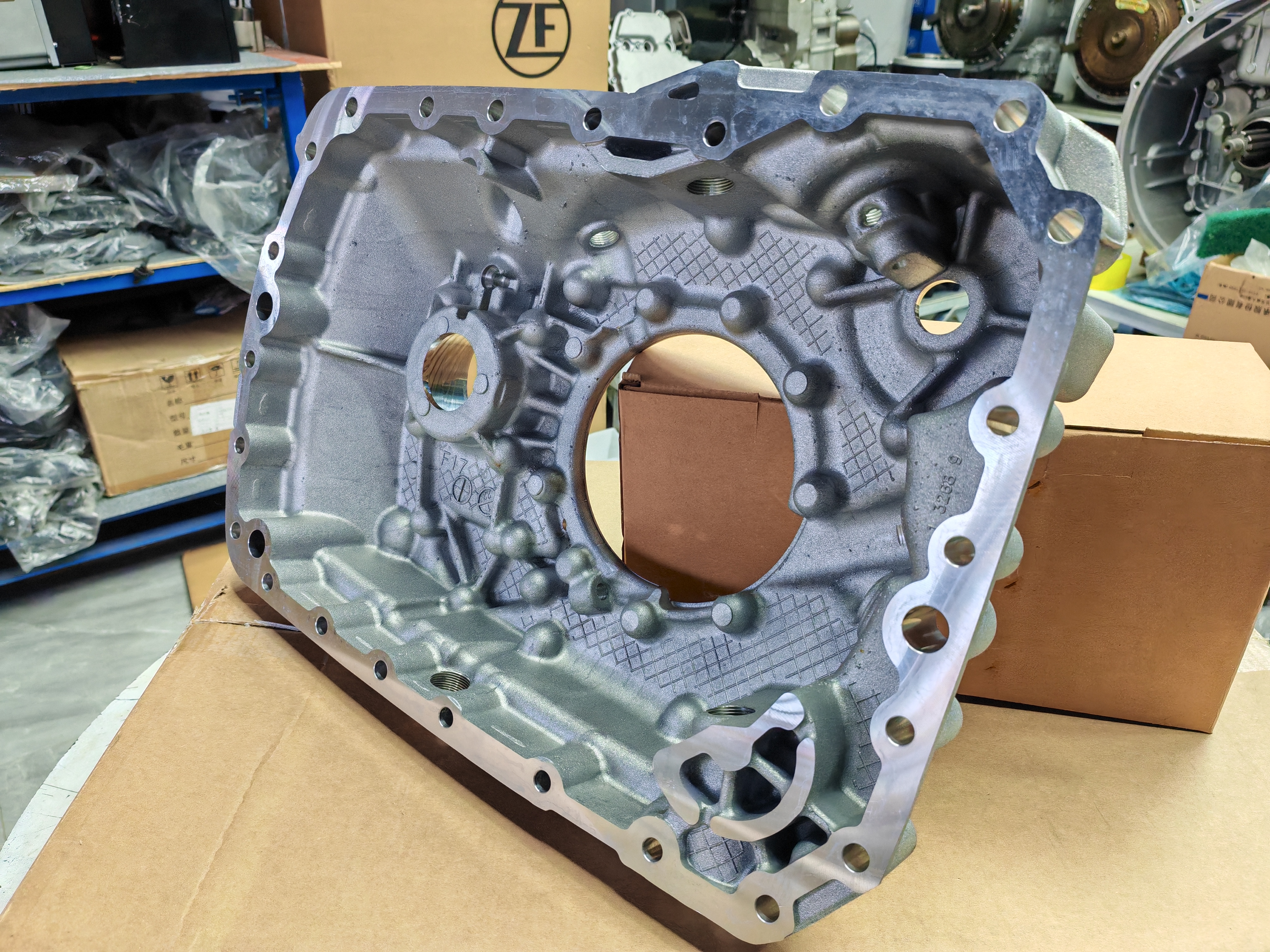 ZF16S151 16S181 16S221 Transmission Assembly Sub-box Rear Housing 1315 401 224