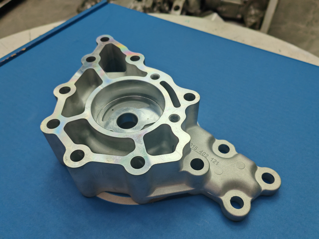 ZF16S151 16S181 16S221 Gearbox assembly oil pump housing 1315 402 121