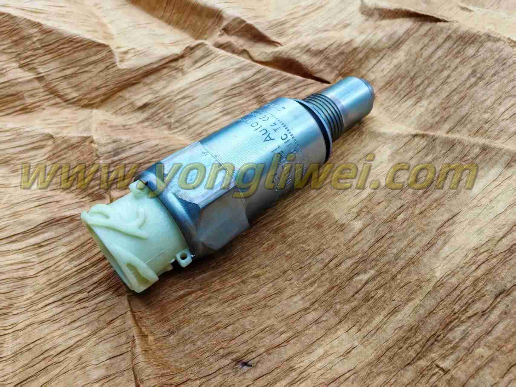 German Truck MAN Transmission ZF Speed Sensor VDO 217120002510