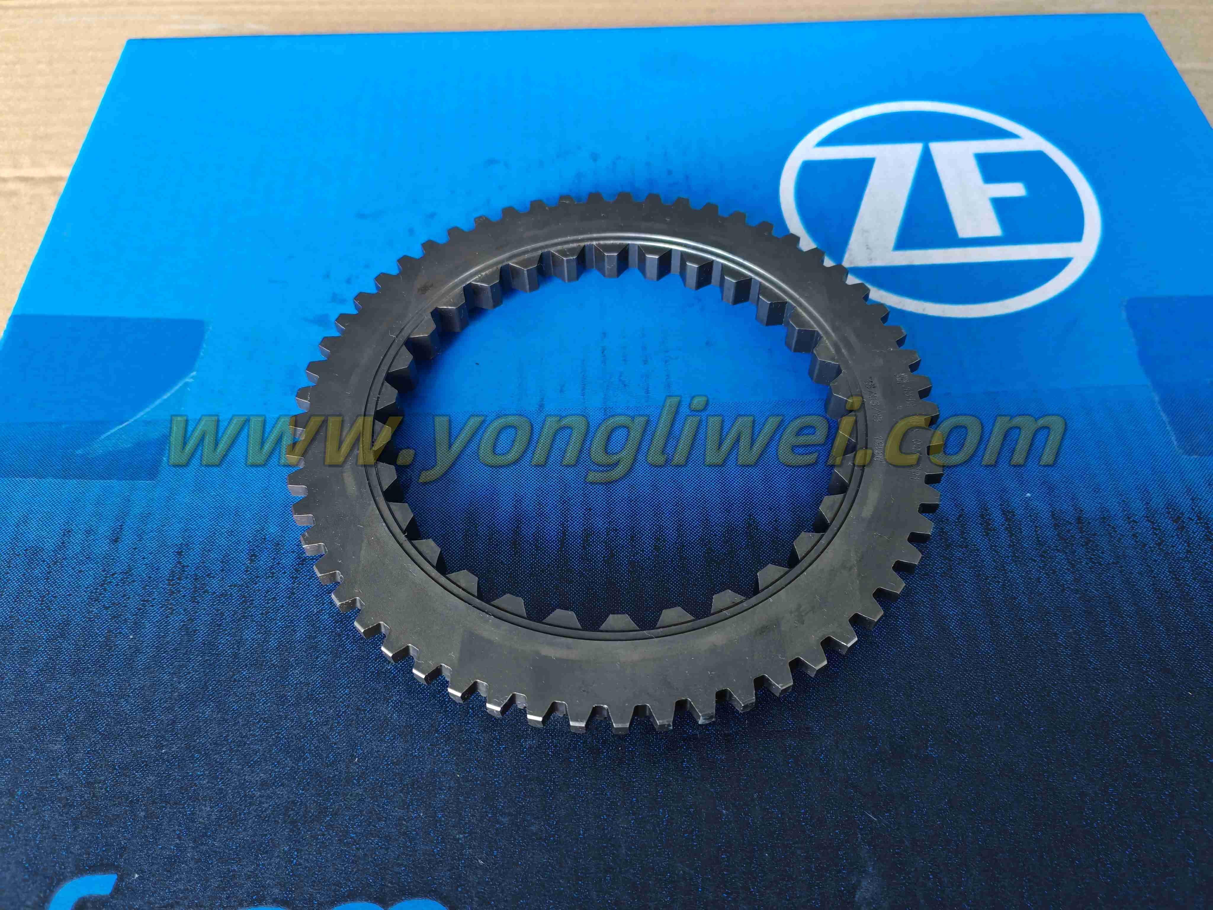 Original German-made ZF16S221 Gearbox Synchronizer 1312 304 027 Synchronizer Gear Cone