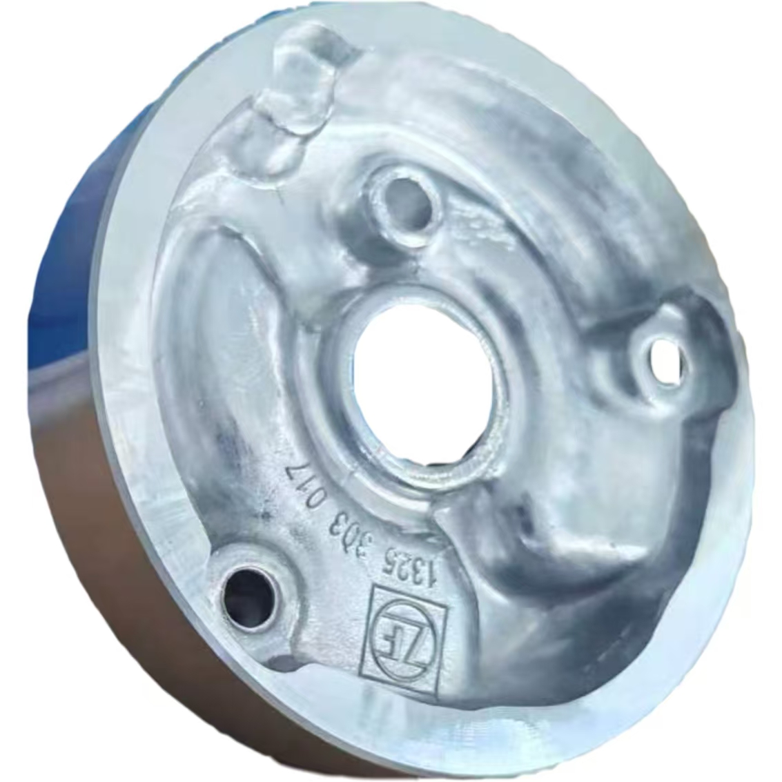 ZF Oil Pump Housing Cover 1325 303 017 For ZF 16-Speed Ecosplit Manual Transmission