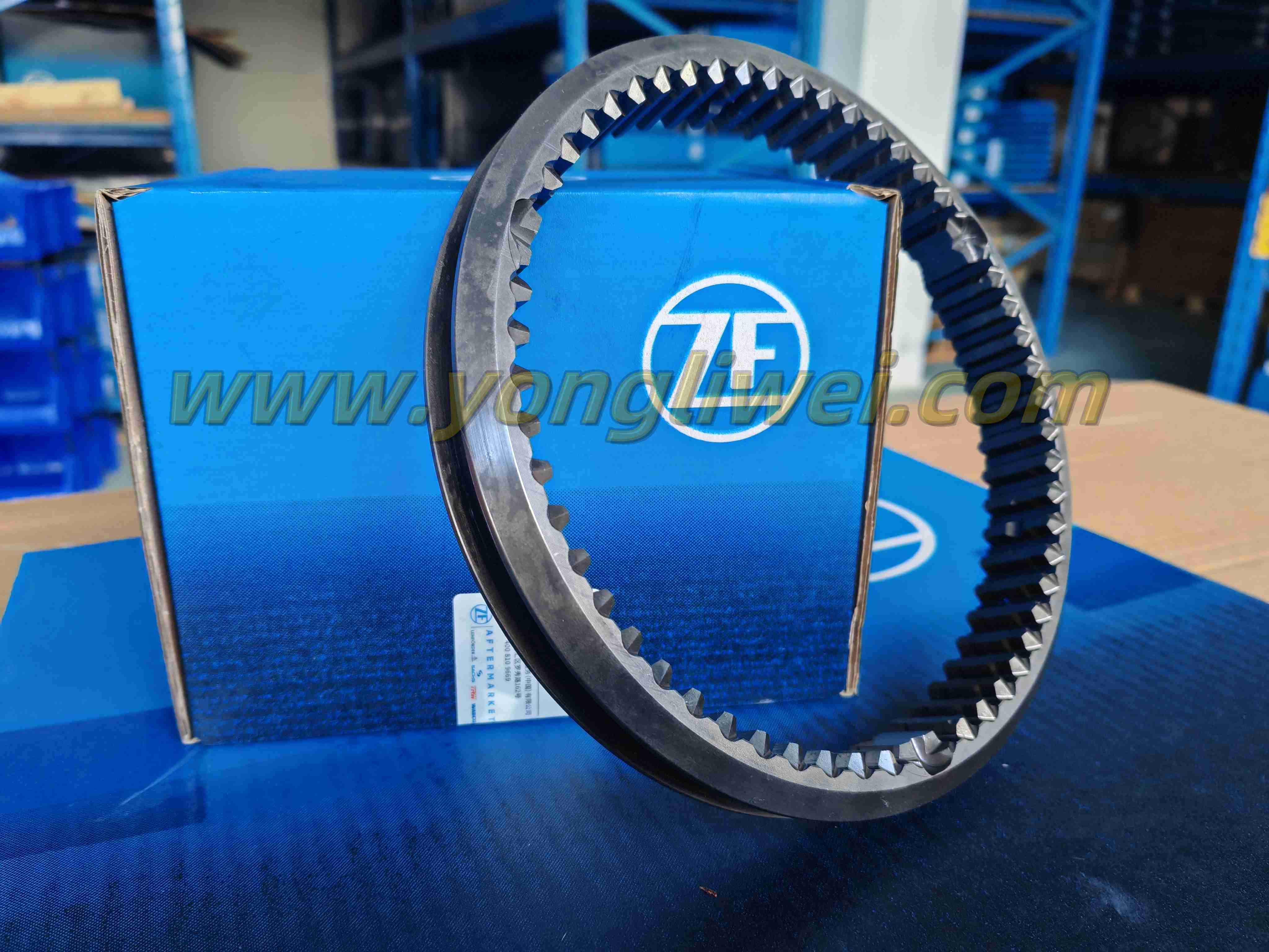 Original German-made ZF16S221 Gearbox Synchronizer 1310 304 202 Synchronizer Gear Sleeve