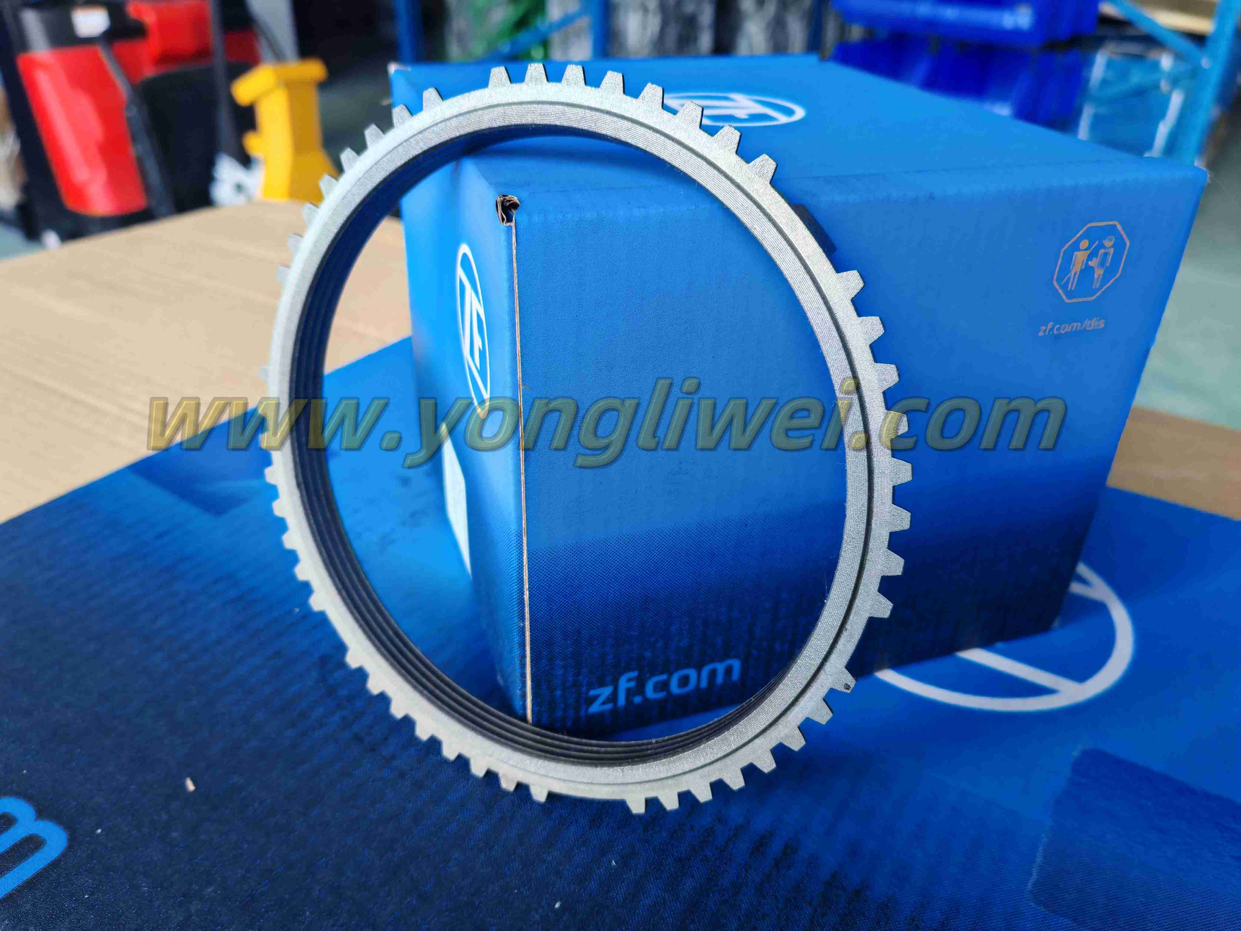 Original German-made ZF16S221 Gearbox Synchronizer 1297 304 484 Synchronizer Ring