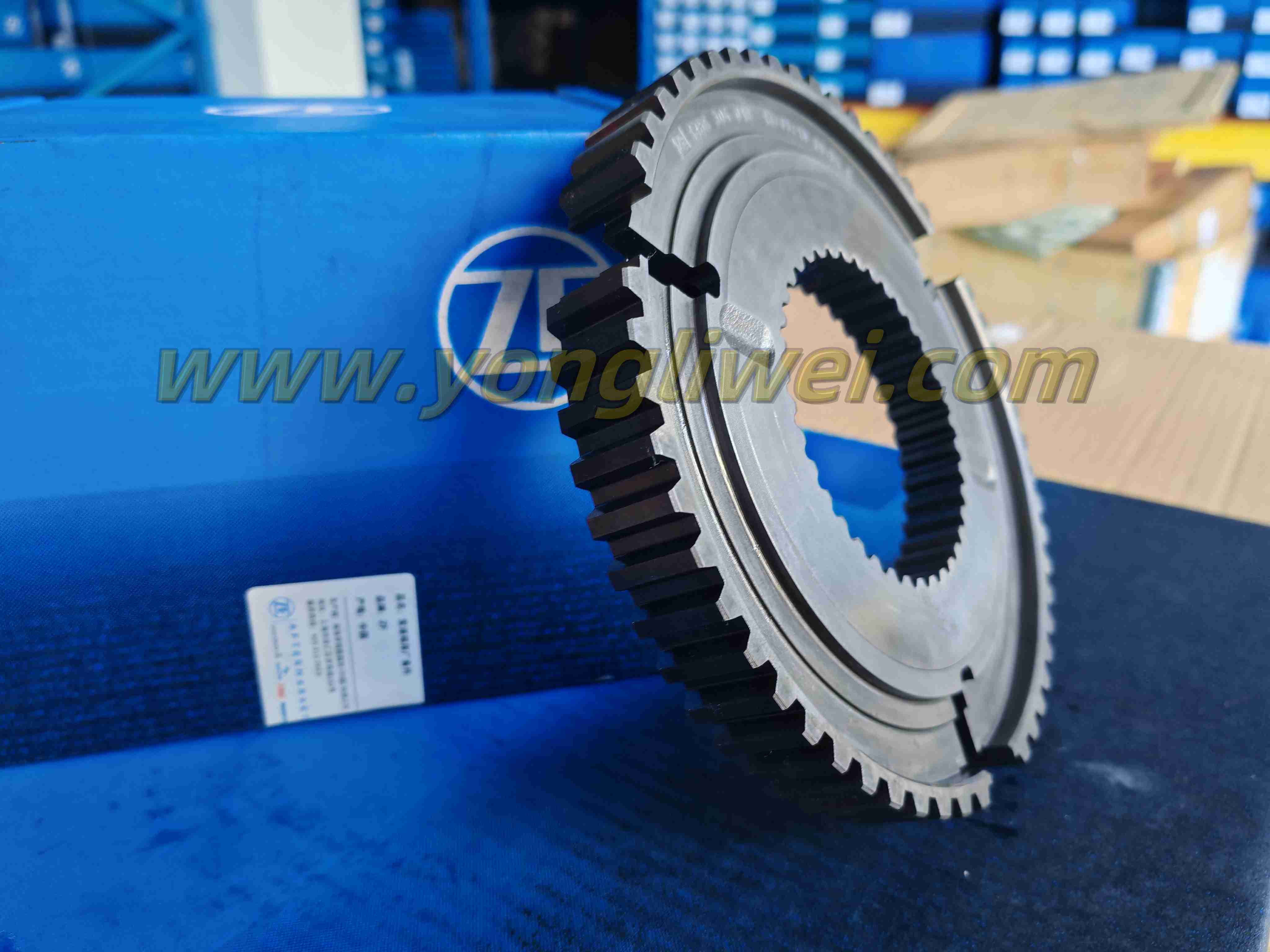 Original German-made ZF16S221 Gearbox Synchronizer 1356 304 019 Synchronizer Housing