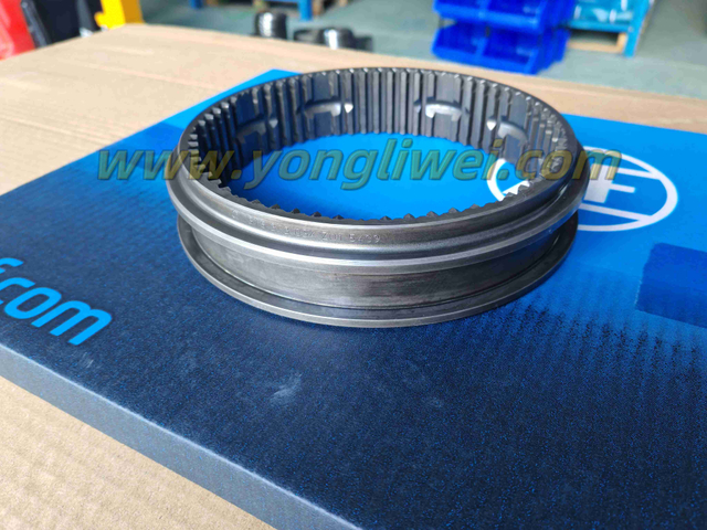 Original German-made ZF16S221 Gearbox Synchronizer 1316 334 034 Synchronizer Gear Sleeve