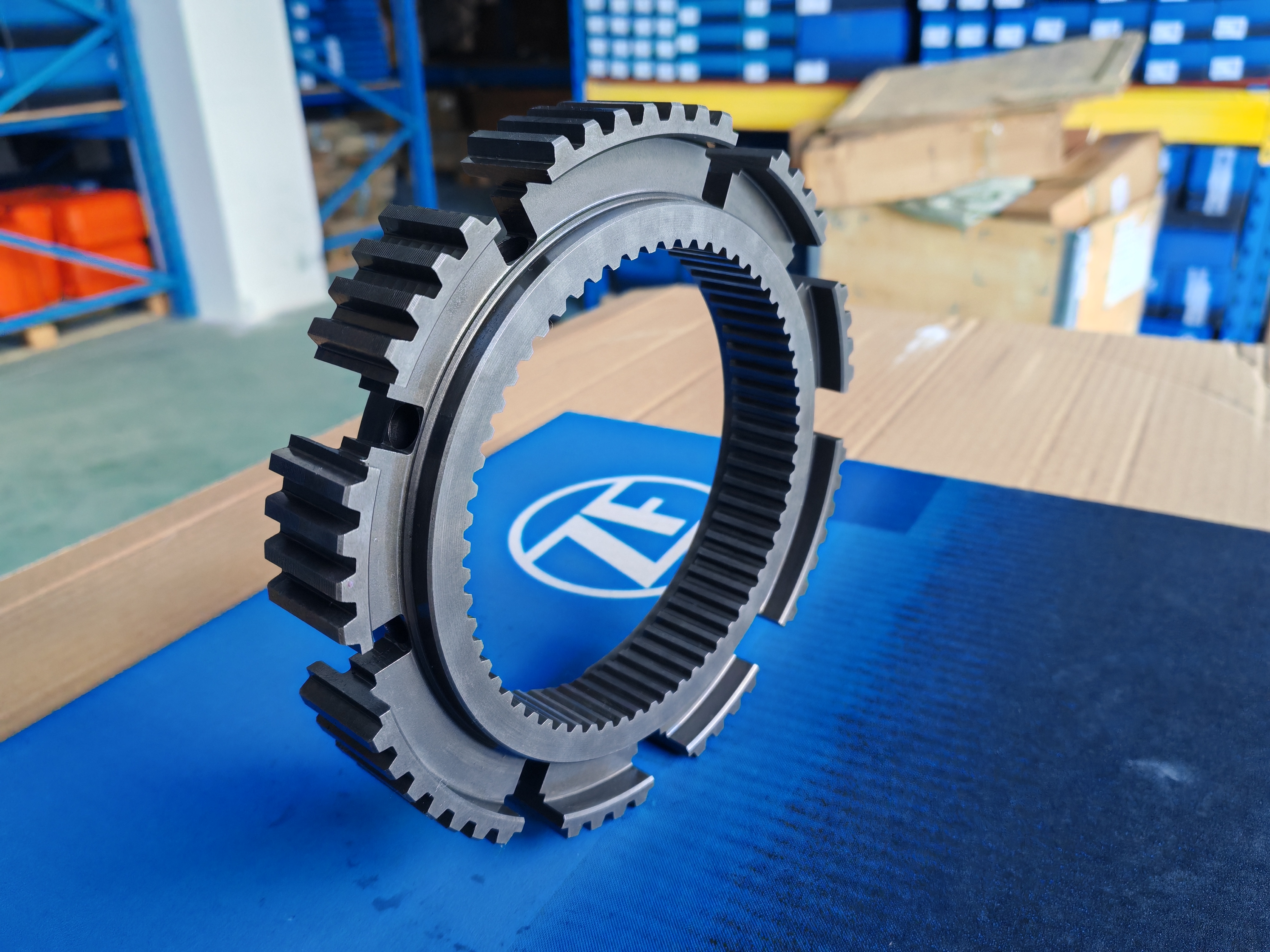 Original German-made ZF16S221 Gearbox Synchronizer 1313 333 001 Synchronizer Housing