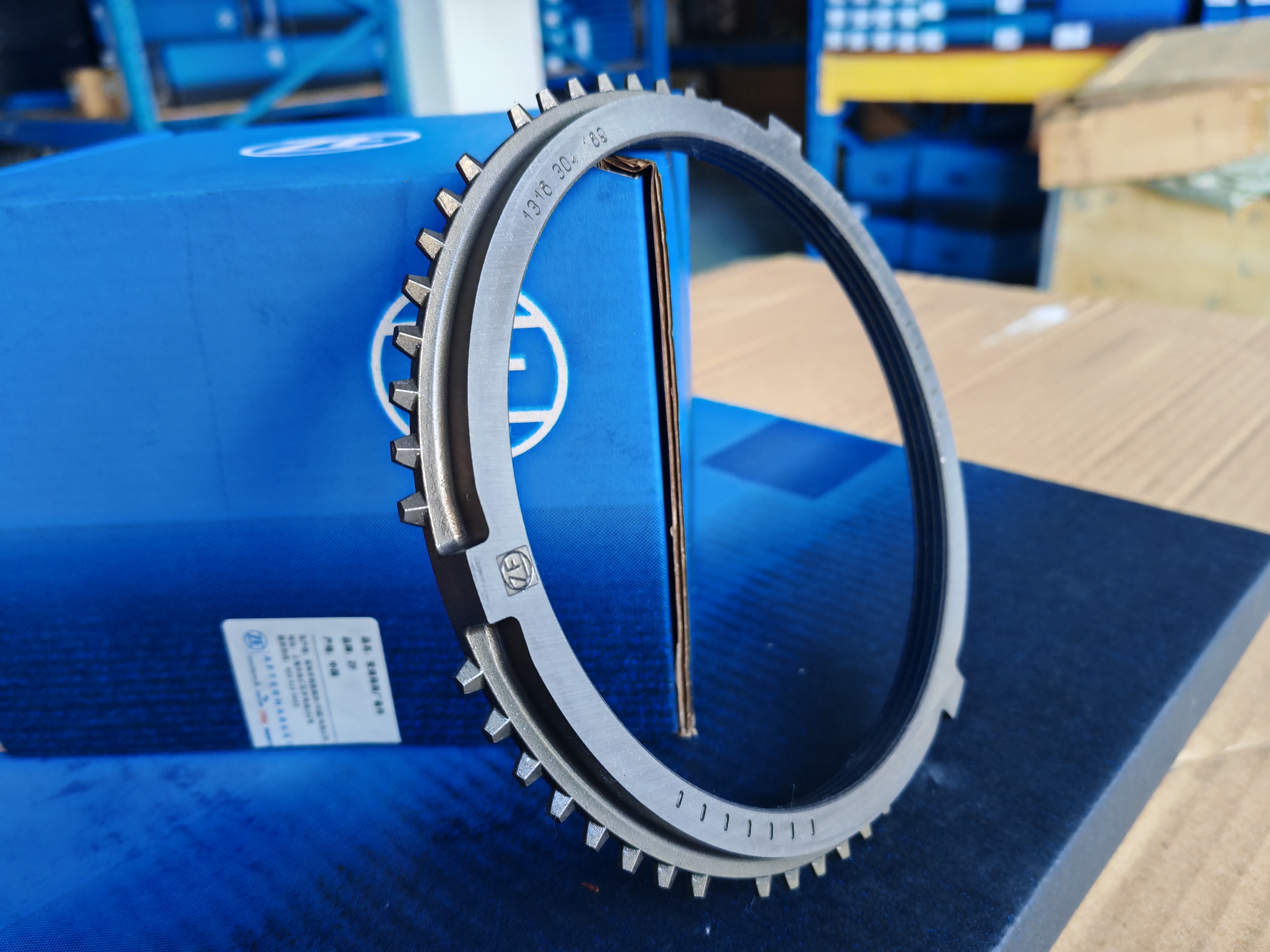 Original German-made ZF16S221 gearbox 1316 304 189 synchronizer ring