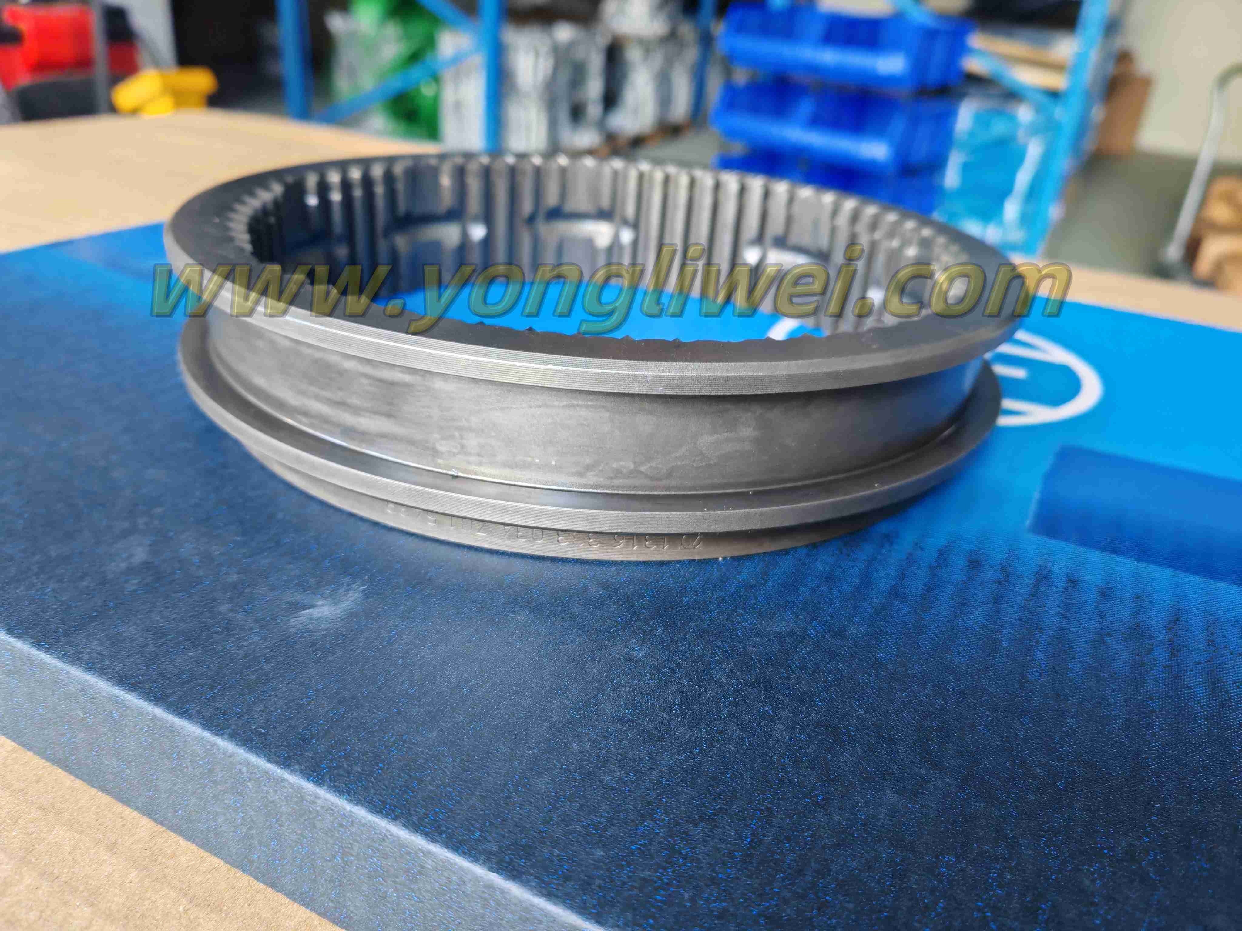 Original German-made ZF16S221 Gearbox Synchronizer 1316 334 034 Synchronizer Gear Sleeve