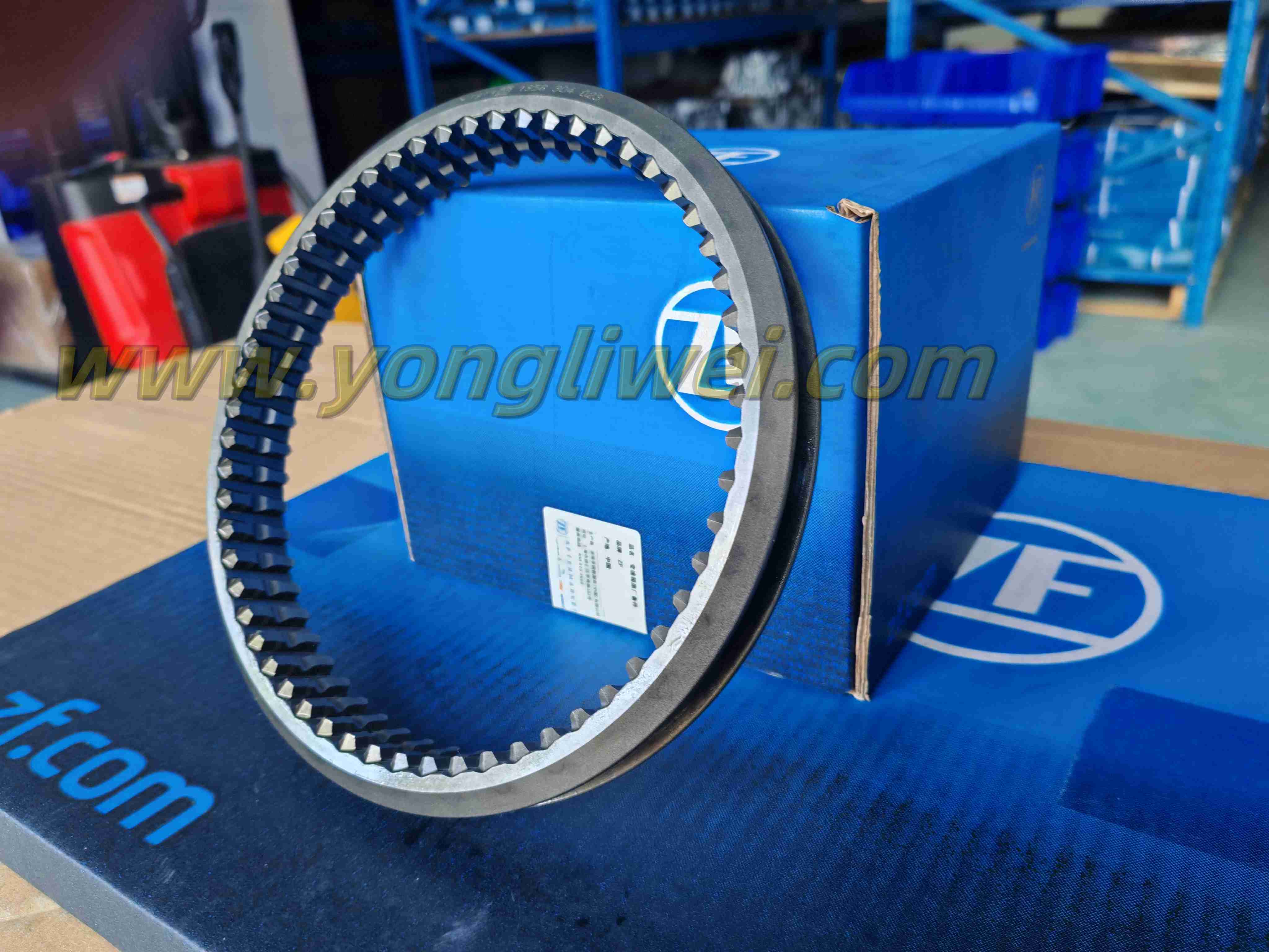 Original German-made ZF16S221 Gearbox Synchronizer 1356 304 023 Synchronizer Gear Sleeve