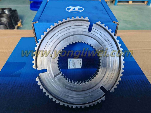 Original German-made ZF16S221 Gearbox Synchronizer 1356 304 022 Synchronizer Housing